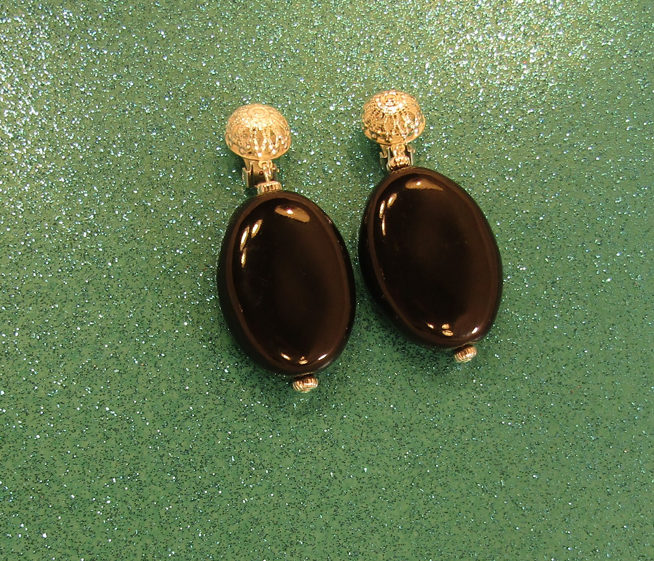 Black Puffed Porcelain Silver Filigree clip-on Earrings